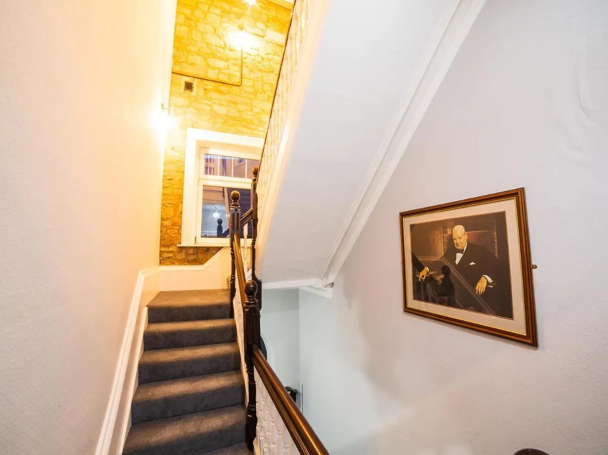 Churchill'S Hotel Wombwell