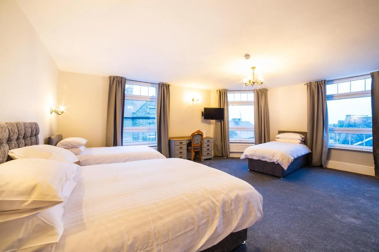 Churchill'S Hotel Wombwell